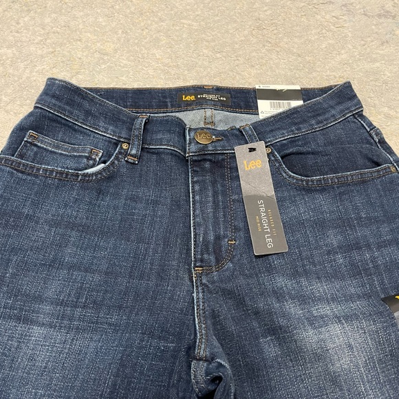 NWT Women’s Size 6 (28” X 28”) Lee Relaxed Fit Straight Leg Mid Rise Jeans Blue - Picture 9 of 13
